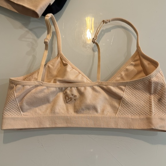 Four light-support bralettes - size Small - Picture 12 of 14